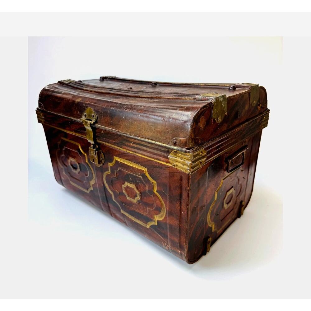 Antique Faux Bois Steel Steamer Trunk Chest Painted Wood Grain Blue Interior 23”